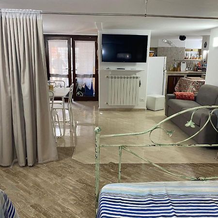Casa Badino Villa Terracina Exteriör bild